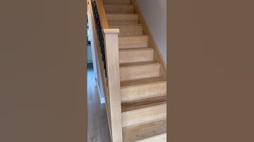 BEFORE/AFTER (Staircase Renovation) #carpenter #staircaserenovation #staircasedesign #carpentrytips
