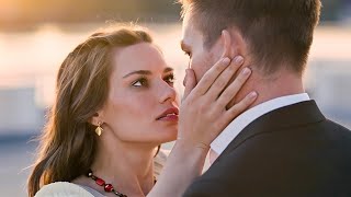 картинка: Поцелуй Саши и Сергея на пресс конференции (с. Постучись в мою дверь в Москве)