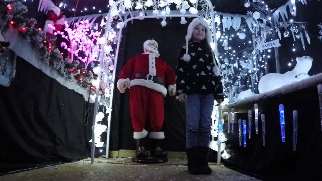The Christmas Light Houses of Bedfont & Feltham 2015. (HD) YouTube