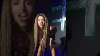 Anastasia Giousef - Im Gonna Shake It Right Only For You Little Stars