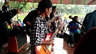 Download Lagu RUNAWAY - Mojang Priangan LIVE IN SUKAMANDI MP3 Download Lagu RUNAWAY - Mojang Priangan LIVE IN SUKAMANDI MP3