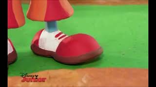 Jojo Tickle Tapping Her Foot To The Disneys Doug Theme Song