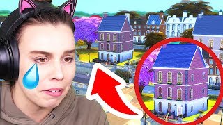 Why is this all base game?!... Discover University House Flip