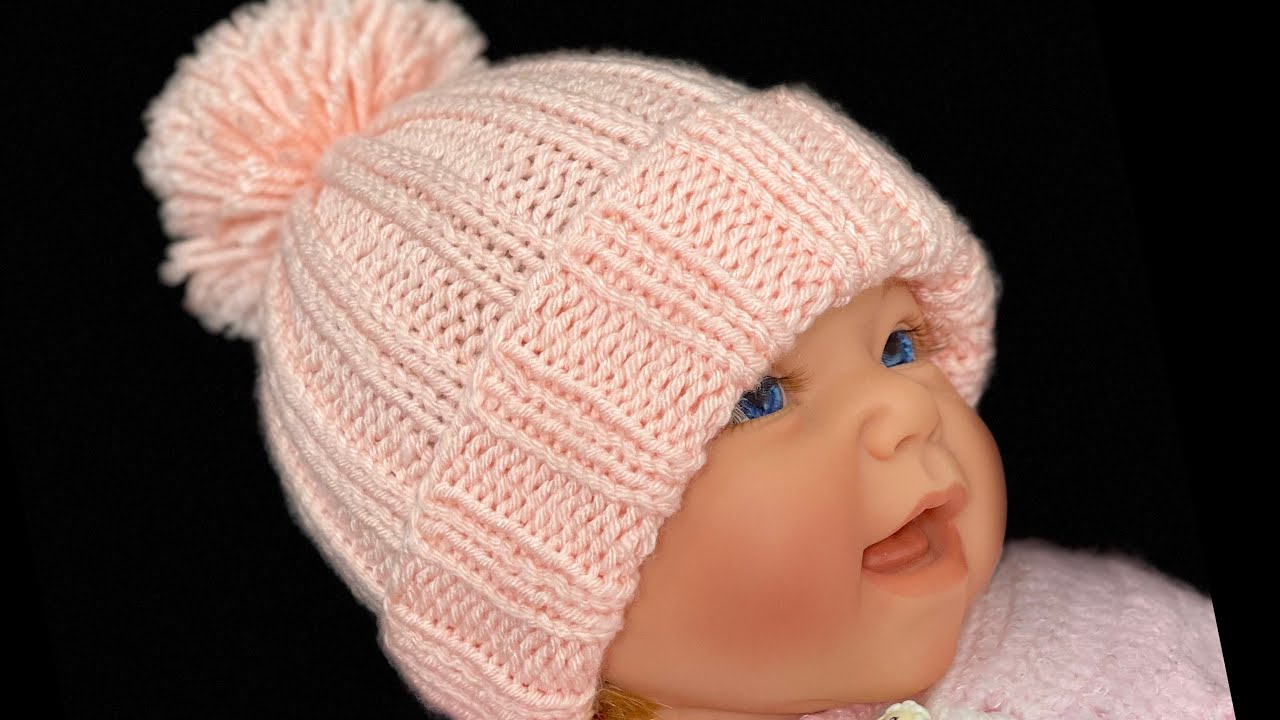 BN hand-knitted hat wisteria newborn DK1 