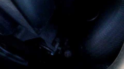 passat tdi close-up engine noise from the balance shaft chain.