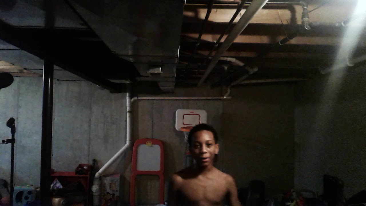 Lil bro exposed - YouTube