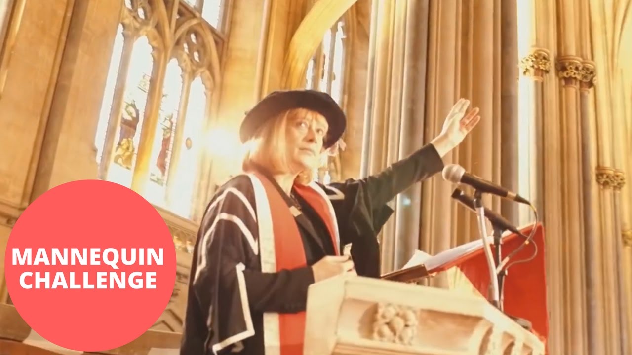 halterset 140 students take part in elaborate mannequin challenge during graduation ceremony