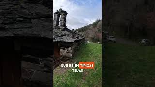 Hemos encontradonuna pequeña ermita en el pueblo de Os Teixóis. Un tesoro del año 1731 #asturias