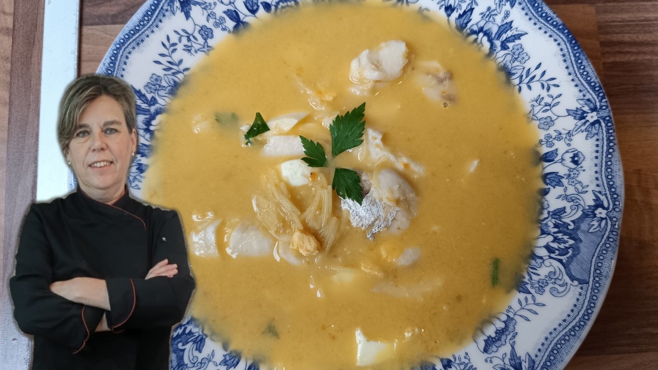 Reconforta el Frío: Cocina Sopa de Pescadilla 💙