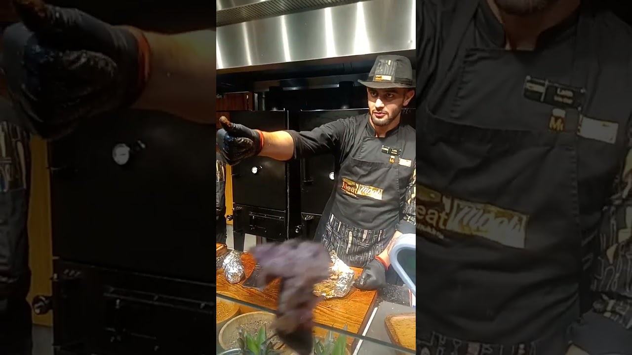 ‪@meatmootrestaurant‬