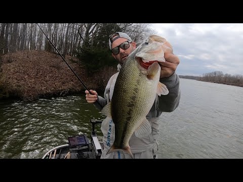 February Bass Fishing In Illinois!