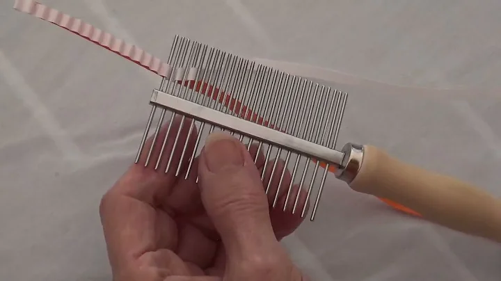 'Quilling on a Comb' demonstrated by Jane Jenkins