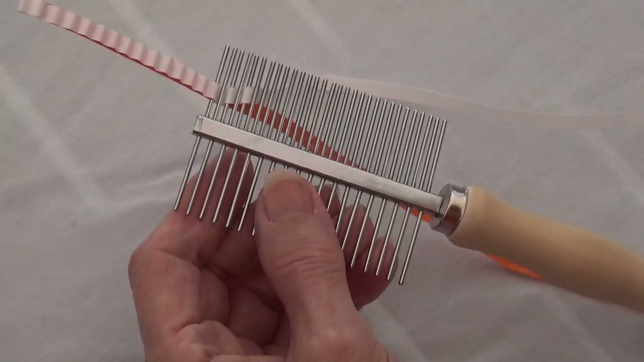 'Quilling on a Comb' demonstrated by Jane Jenkins