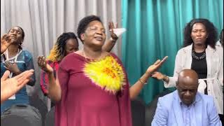 waberawo enjawulo nga omwoyo atuuse by pr slyvia jjumba in uae christian fellowship