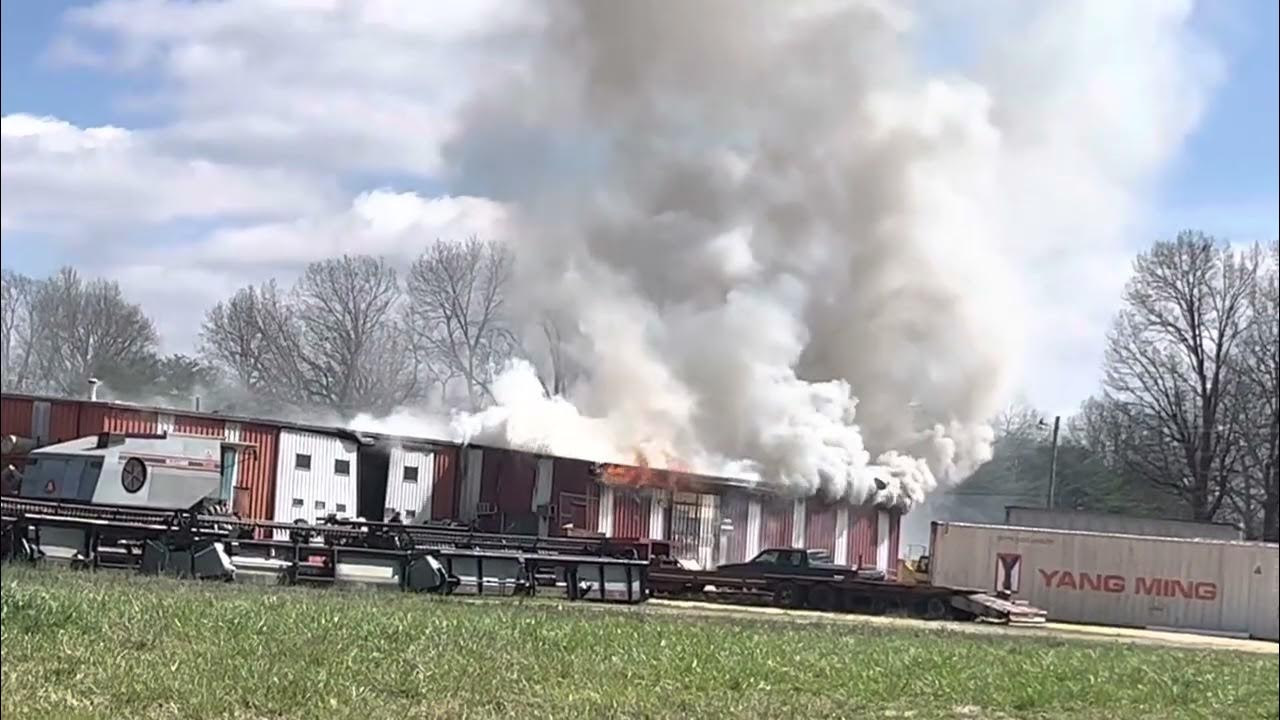 B&G equipment fire Paris Tn 31023 YouTube