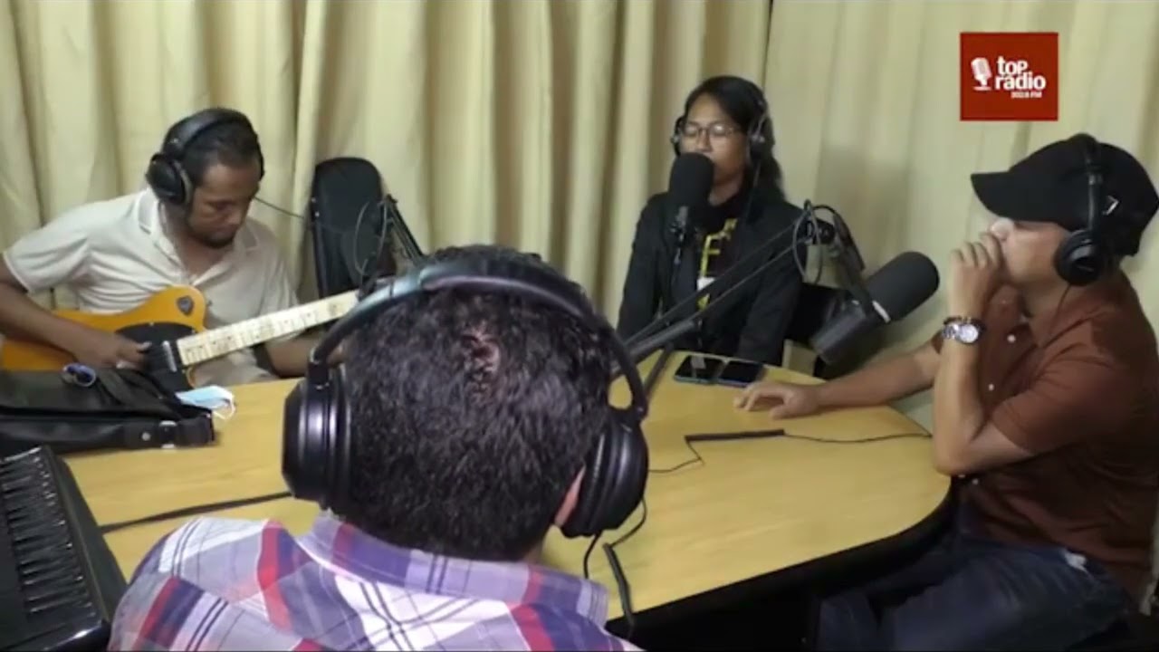 SOMBIM-PANAMPIANA (Bessa/Noel Rakotoarivony) - SANDRINE RAJAOFETRA & SANDA RANAIVOSOA