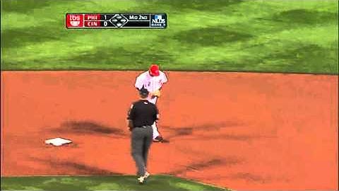 2010/10/10 Cueto escapes the second