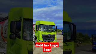 Mobil Truk Tangki Besarshorts truck