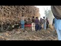 heavy loaded sugarcane trali accident with rickshaw || Accident vido
