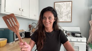 Pov Hypnosis - Your Overbearing Girlfriend Hypnotizes Your Parents To Cook For Her