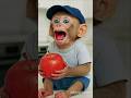 قرد كيوت قرد مشاكس قرد مضحك قرد يأكل تفاح قرد صغير Monkey 