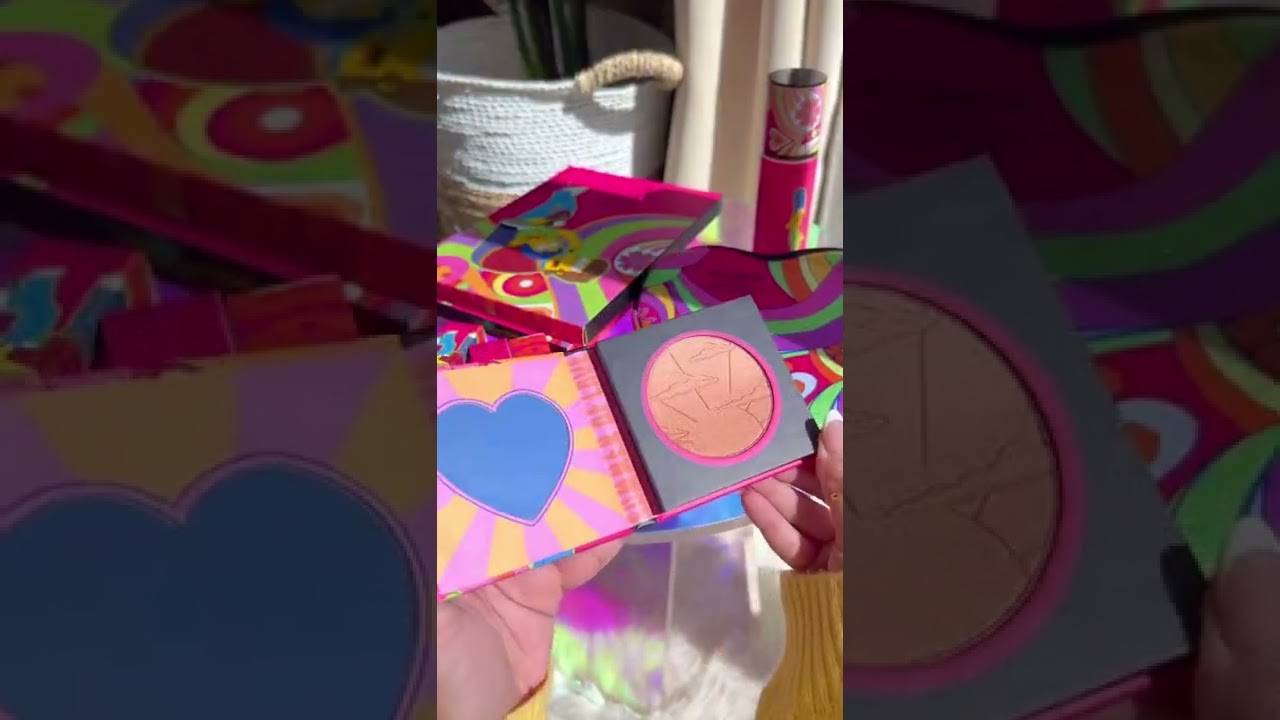 Unboxing The Simpsons collection by Makeup Revolution 💛. 