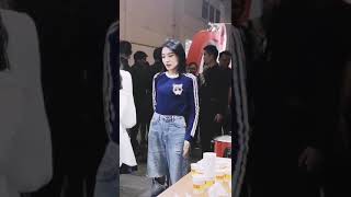 [FANCAM] 190728 Đới Manh《Handshake》(1)