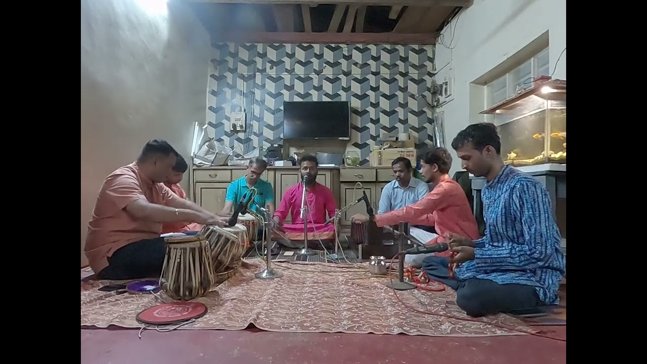 पंडित सुरेश वाडकर यांचे शिष्य श्री योगेश सावंत-भोसले यांनी गायलेला सुंदर अभंग 