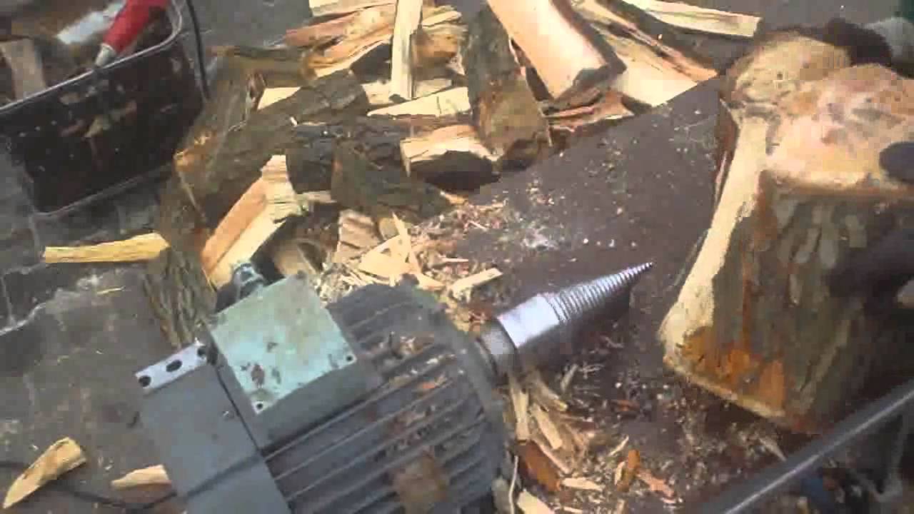 Ein Holzspalter ist eine Wissenschaft für sich - Holzscheite für den