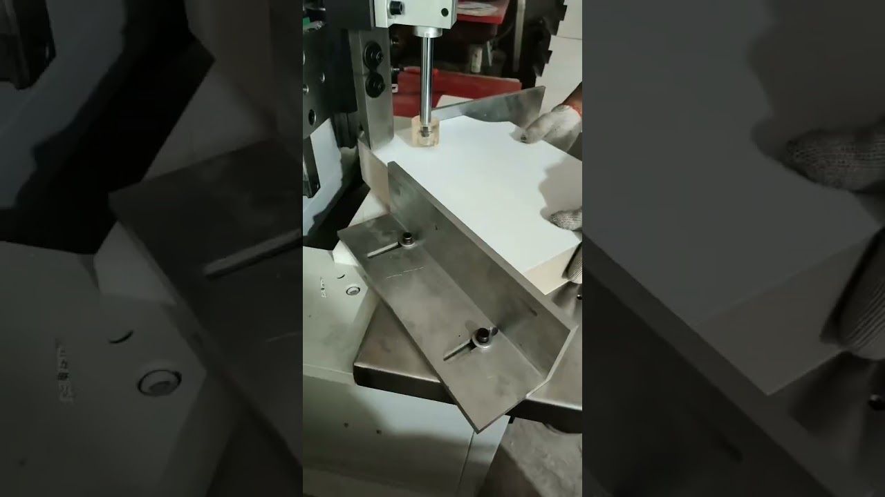 Corner cutter hydraulic version