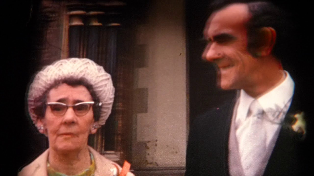 The Early Days of Television - the Quiet Busker