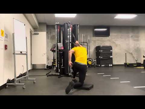 1/2 Kneeling SA Cable Pull Down + X-Body Rotation