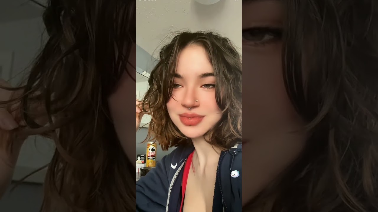 💞 Routines beautiful woman in the sunny morning #periscope #beatifull 