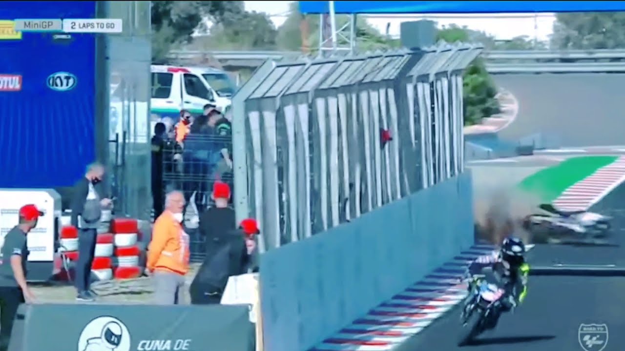 MINI GP Crash Red flag 2021