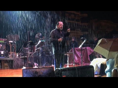 Πάριος - Δανιηλίδης μαλώνουν για διακοπή συναυλίας στη Θεσσαλονίκη