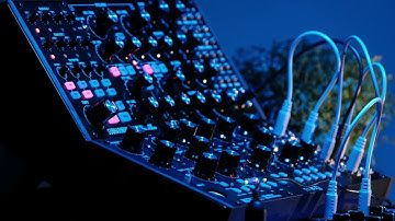 Live Generative Ambient Jam // Moog Mother-32 & Subharmonicon