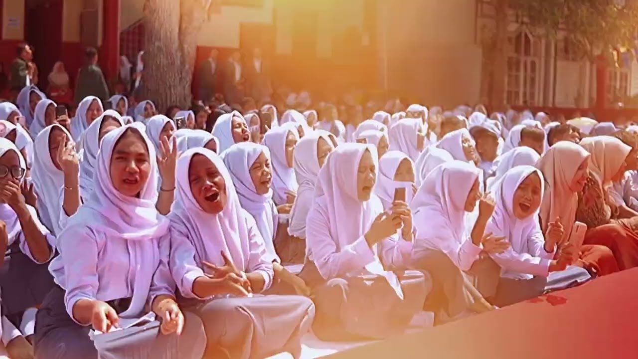 Penampilan RAJA & TRIA - MANGU di MPLS 2025| Siswa - Siswi Laksamana Martadinata 2025