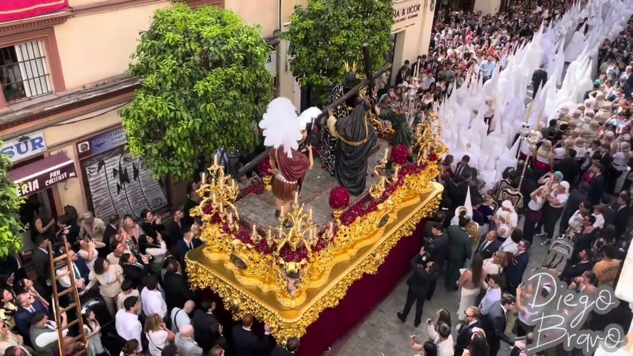 Nuestro Padre Jesús de la Victoria (La Paz) en Arfe. Domingo de Ramos. Semana Santa de Sevilla 2025