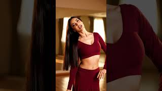 Noura Arabic Dance Head Tilt