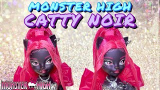 Monster High CATTY NOIR Doll Unboxing & Review! New G3 Core Doll!