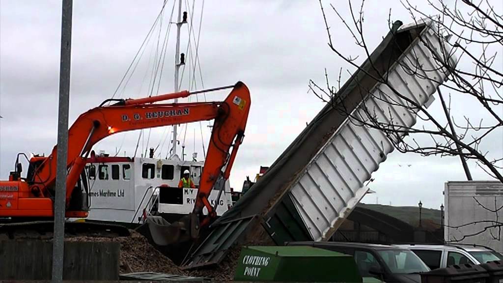 RIVER KING ARRIVES AT KIRKCUDBRIGHT HARBOUR SCOTLAND