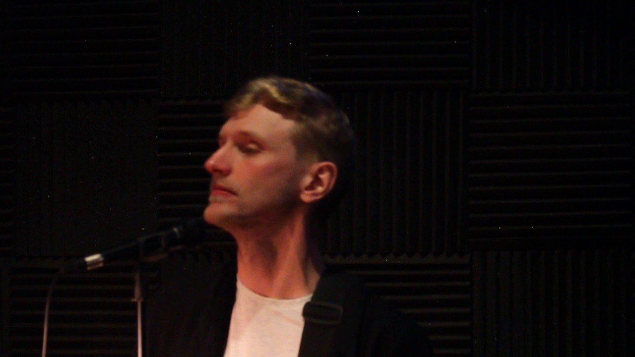 Singer @JohnnyClapper originalsong @OneMicNite™ 