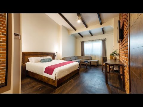Is Staying at THE STRAT Hotel & Casino in Las Vegas Really That Bad?