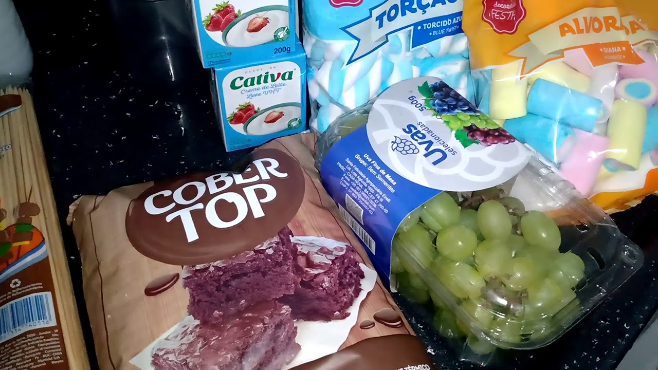 ESPETINHOS DE MARSHMELLO