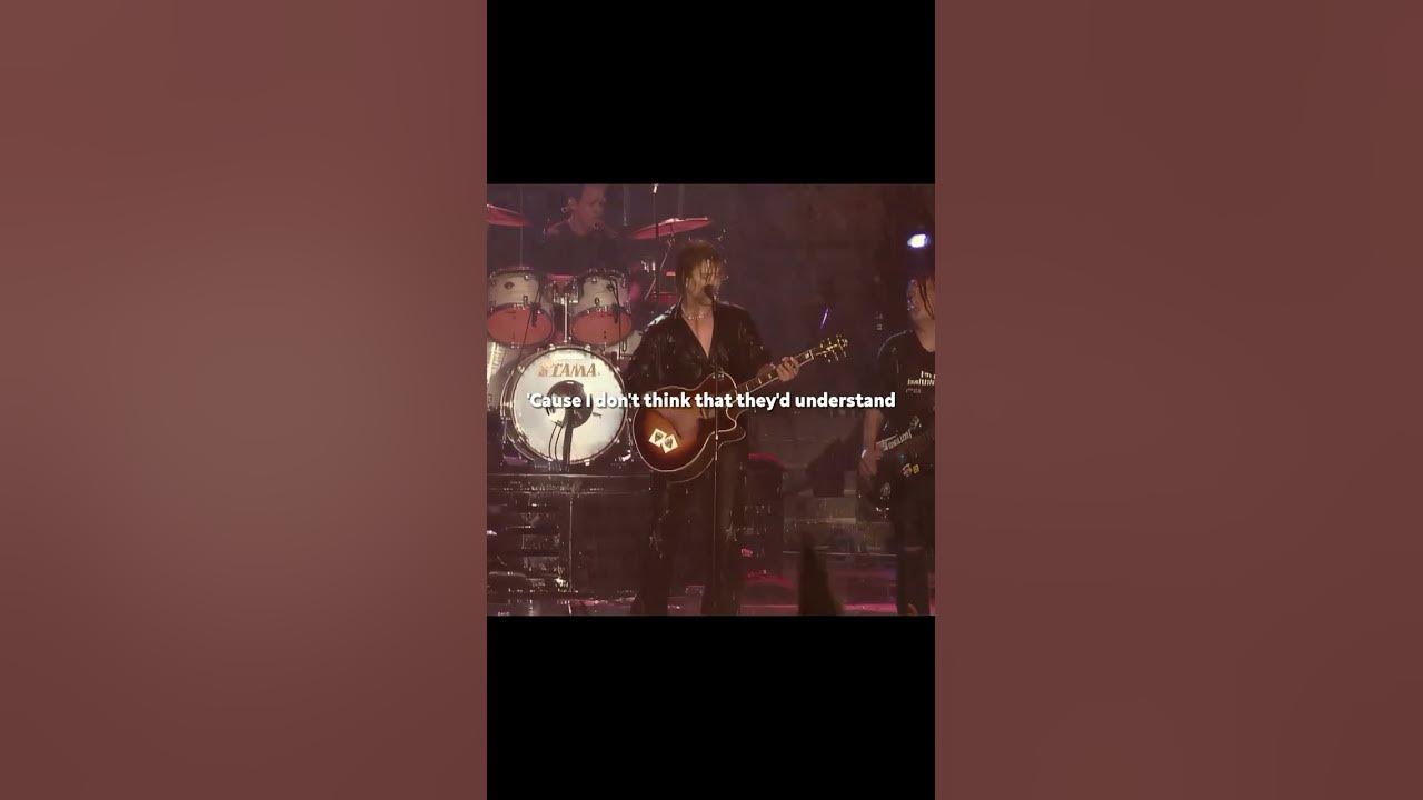 This song was made to be played in the rain 🌧️..#iris #thegoogoodolls #musicedits #90s #90smusic