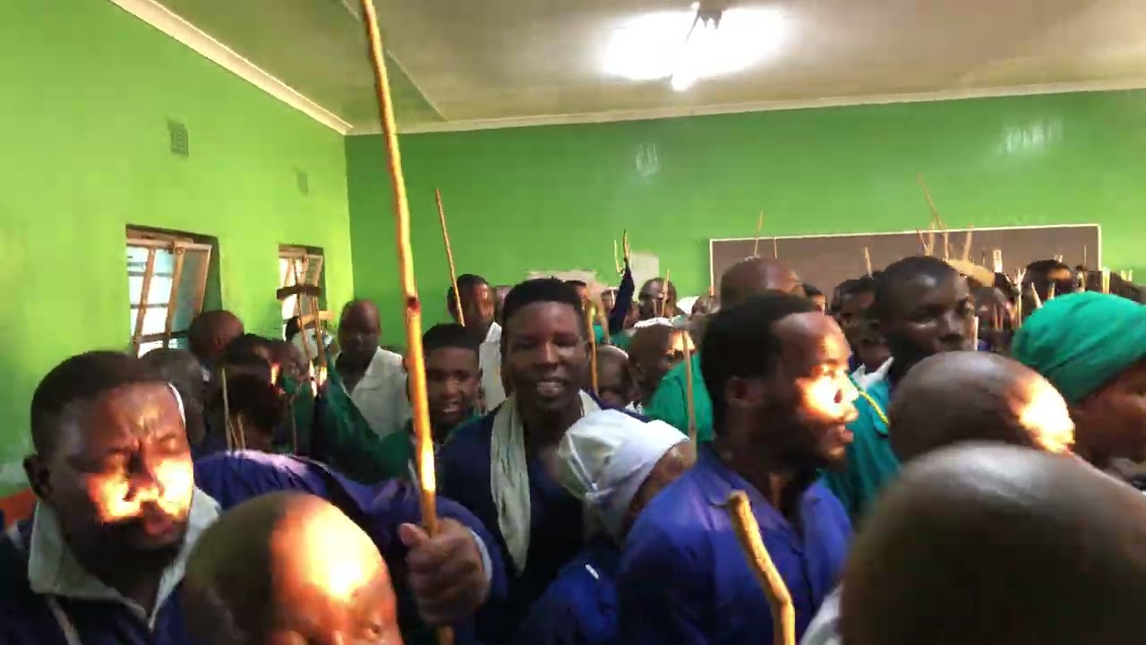 Isiguqo sokuvala unyaka esikhawini sikababa uMgazi 🙌🏻 16 December 