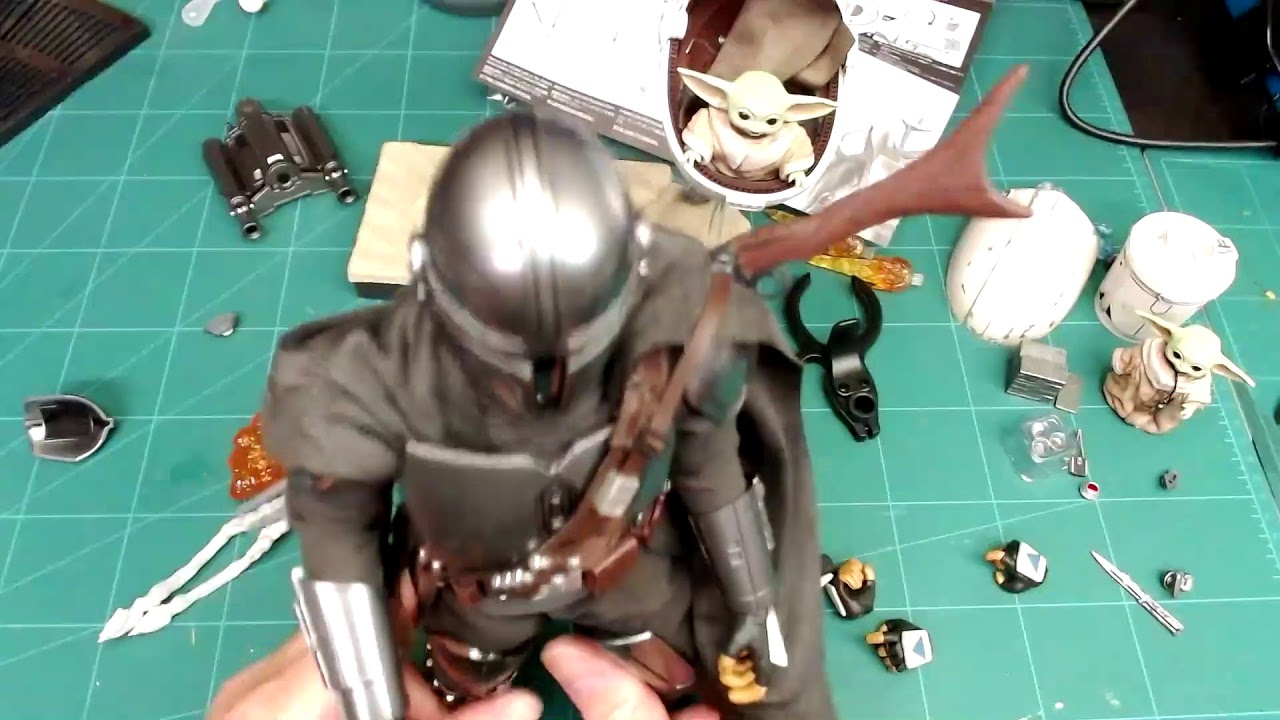 Unboxing 1/6th Mandalorian Deluxe Hot Toys TMS015