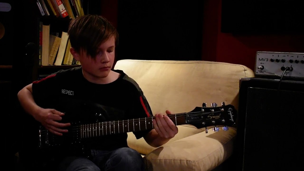 TOOL - Invincible (Guitar Cover by 12 years old boy)