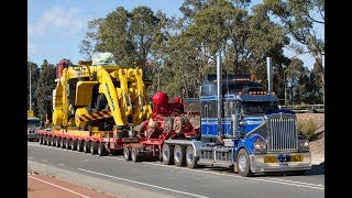 Tri Drive Kenworth Hauling A Komatsu Wa1200
