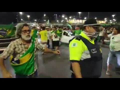 Bolsonaristas invadem Esplanada dos Ministérios: 'Vamos invadir o STF!'